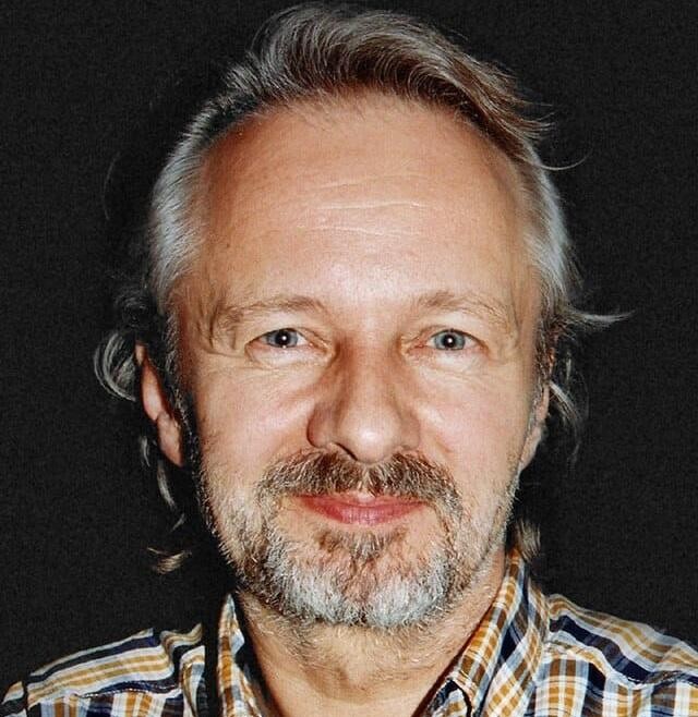 Krzysztof Stroiński w scenie z filmu 